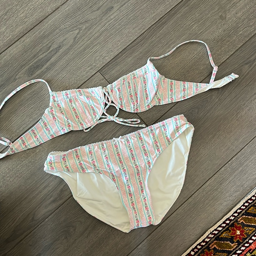 Frankie’s bikini